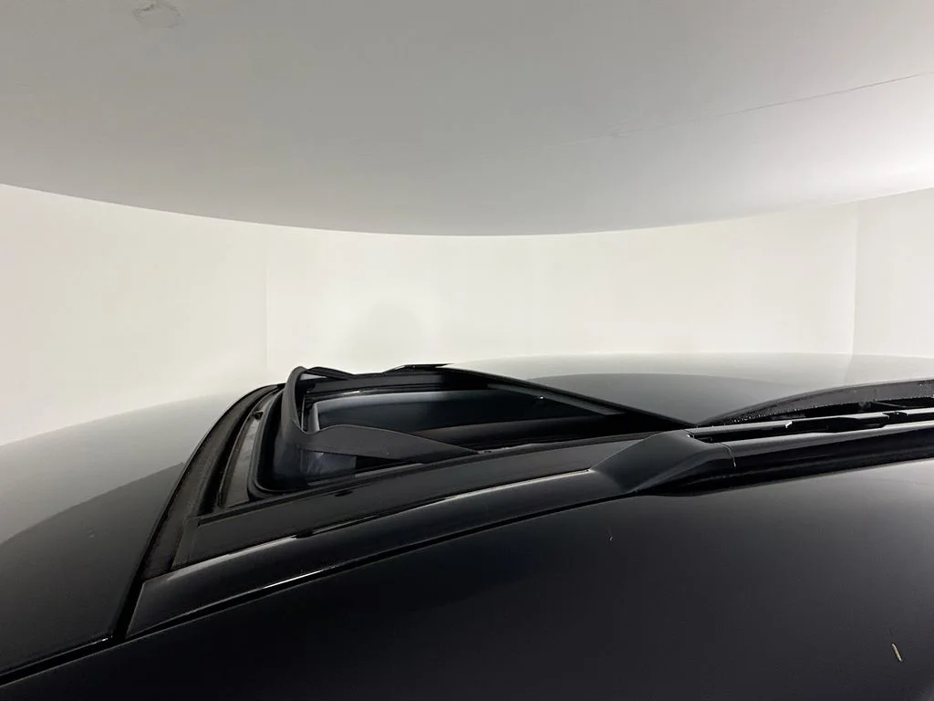 New 2026 Fuji White Land Rover S image 23