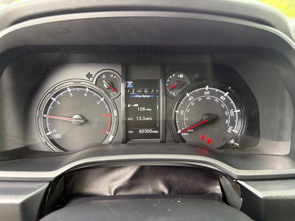 Used 2022 Classic Silver Metallic Toyota SR5 Premium image 21