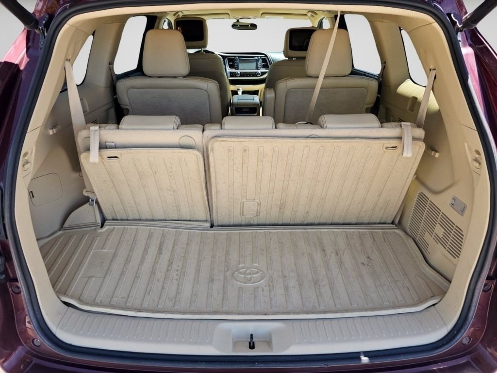 Used 2015 Mica Toyota Limited Platinum image 27