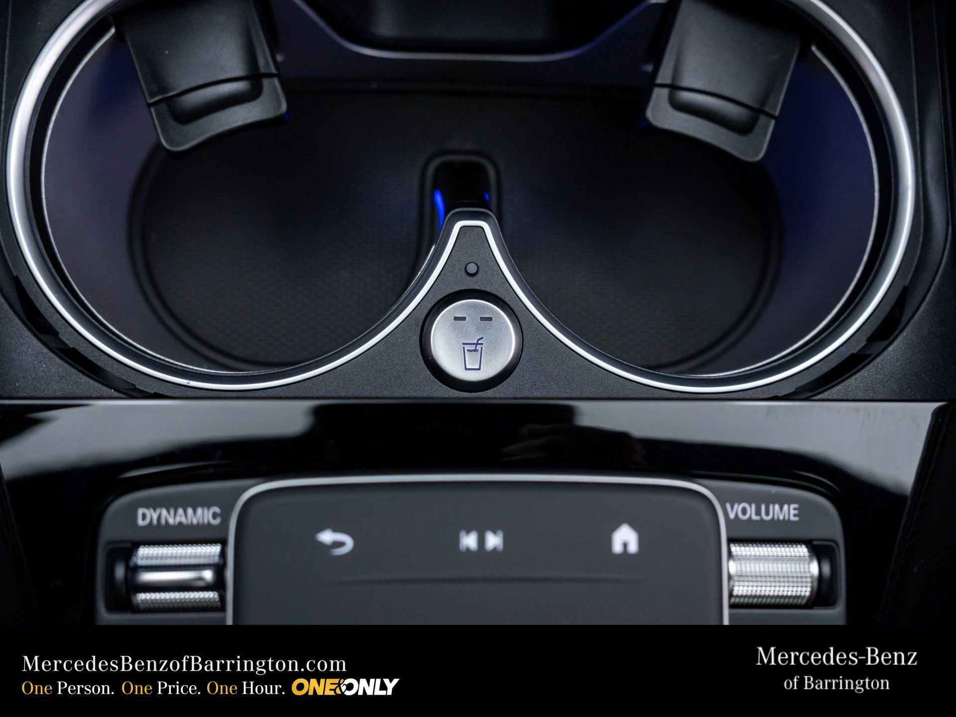 New 2026 MANUFAKTUR Moonlight White Metallic Mercedes-Benz GLE 53 AMG® image 76