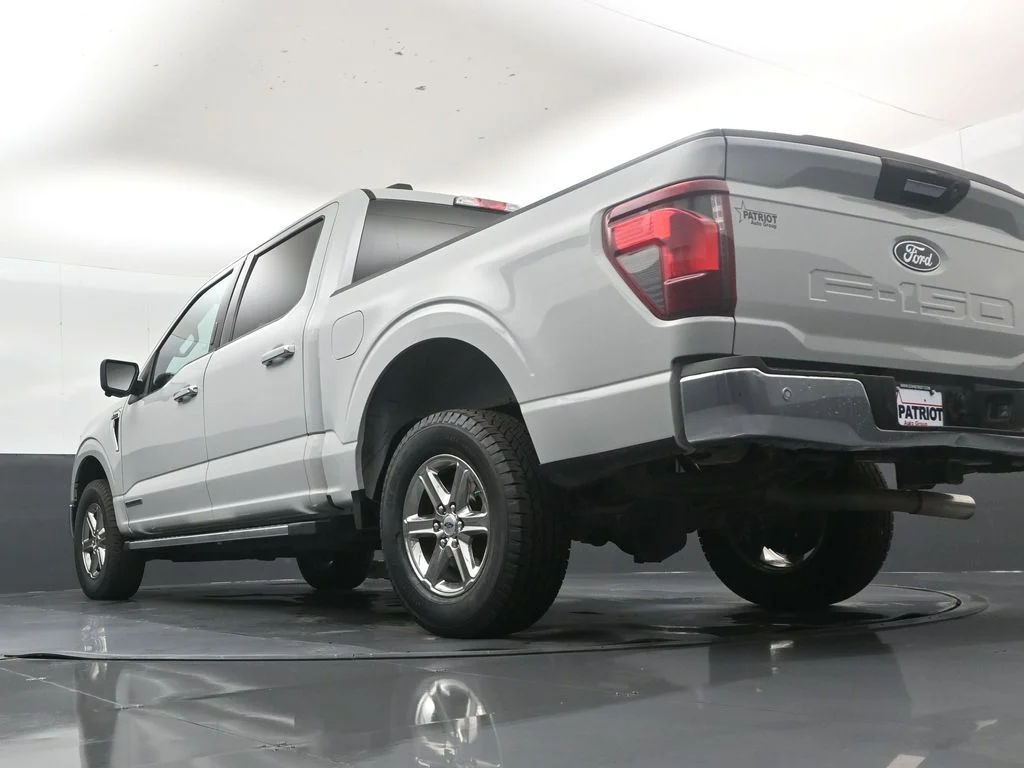 Used 2024 White Ford XLT image 37