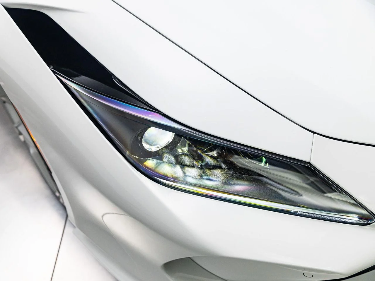 Used 2022 Bianco Cervino - Extra Campionario Ferrari Spider image 22
