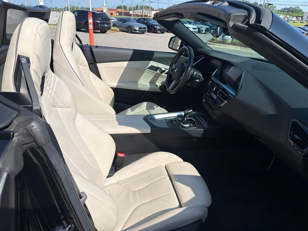 Used 2020 Black BMW sDrive M40i image 27