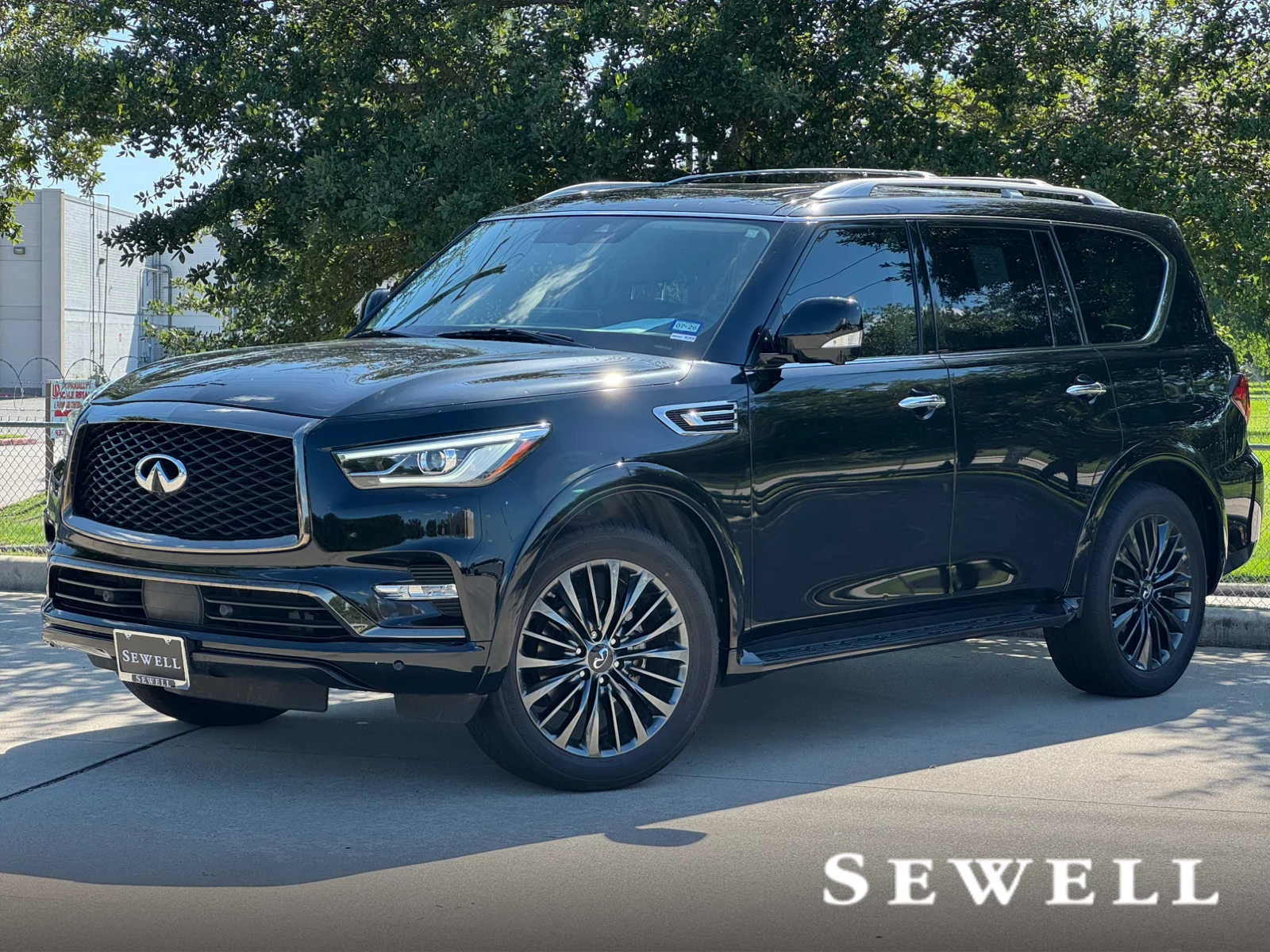 2022 INFINITI QX80 PREMIUM SELECT's photo