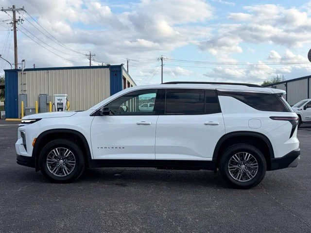 2026 Chevrolet Traverse LT - Photo 8