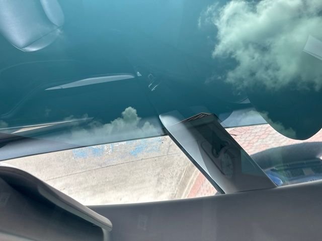 Used 2022  Tesla Base image 8