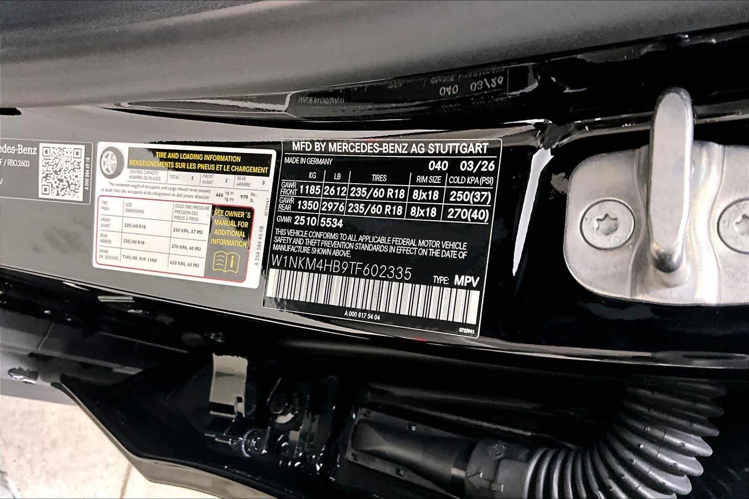 New 2026 Black Mercedes-Benz GLC 300 image 21