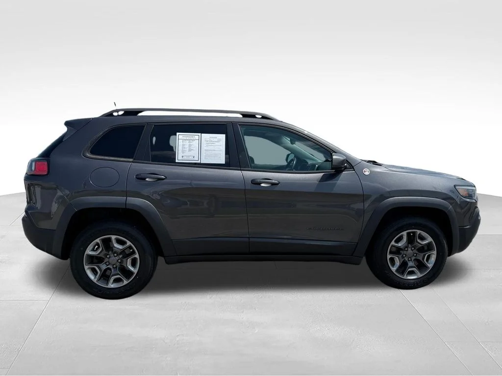 Used 2019 Gray Jeep Trailhawk image 28