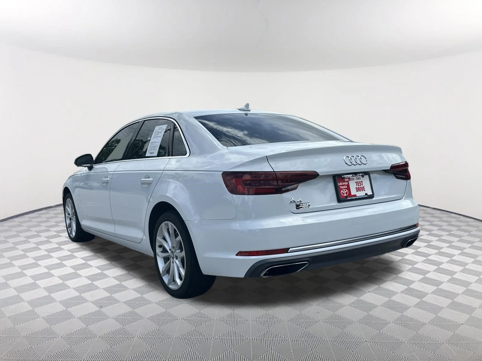 Used 2019 WHITE Audi 2.0T Premium image 7