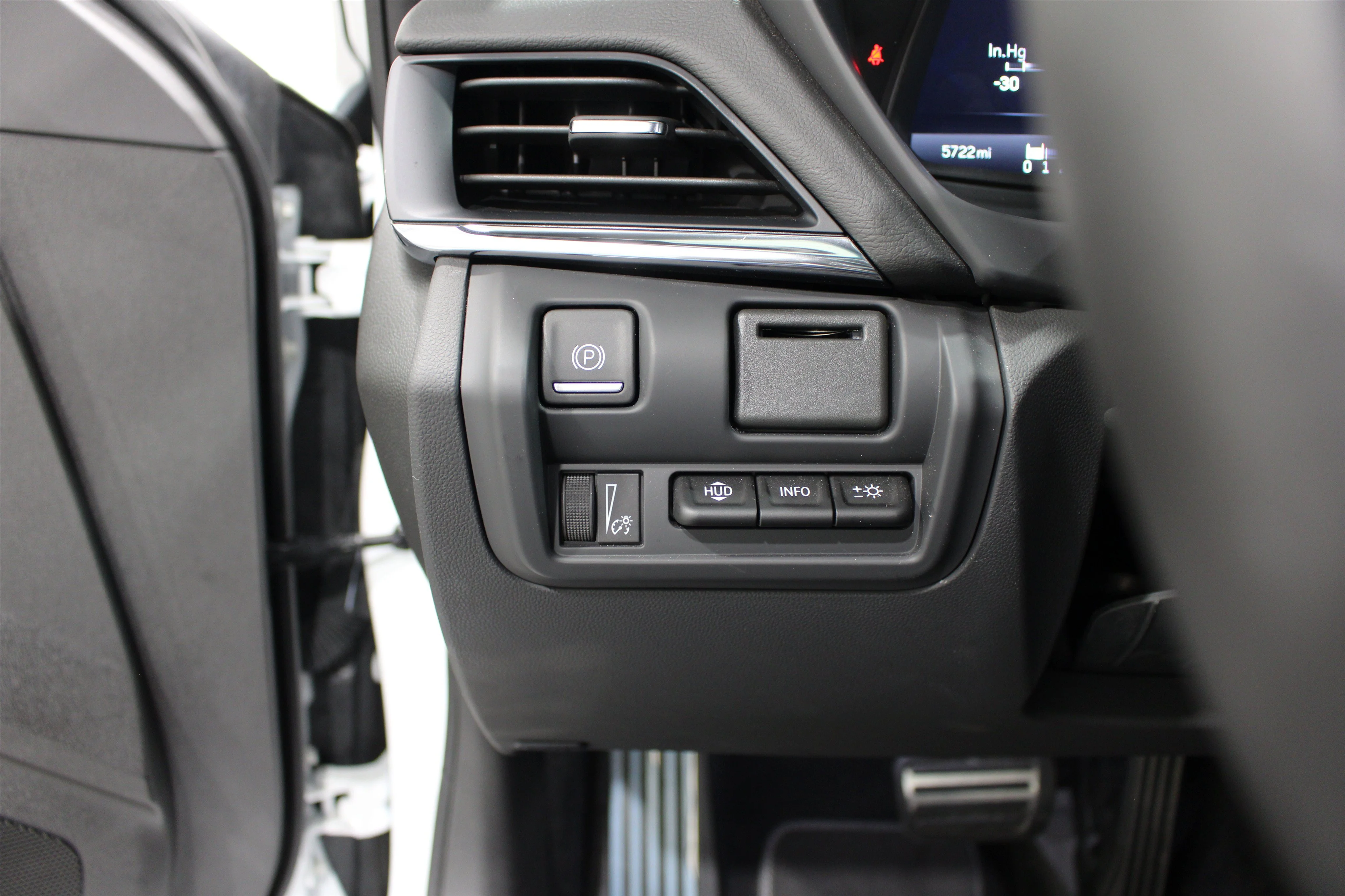 2025 Cadillac CT4 V-Series - Photo 10