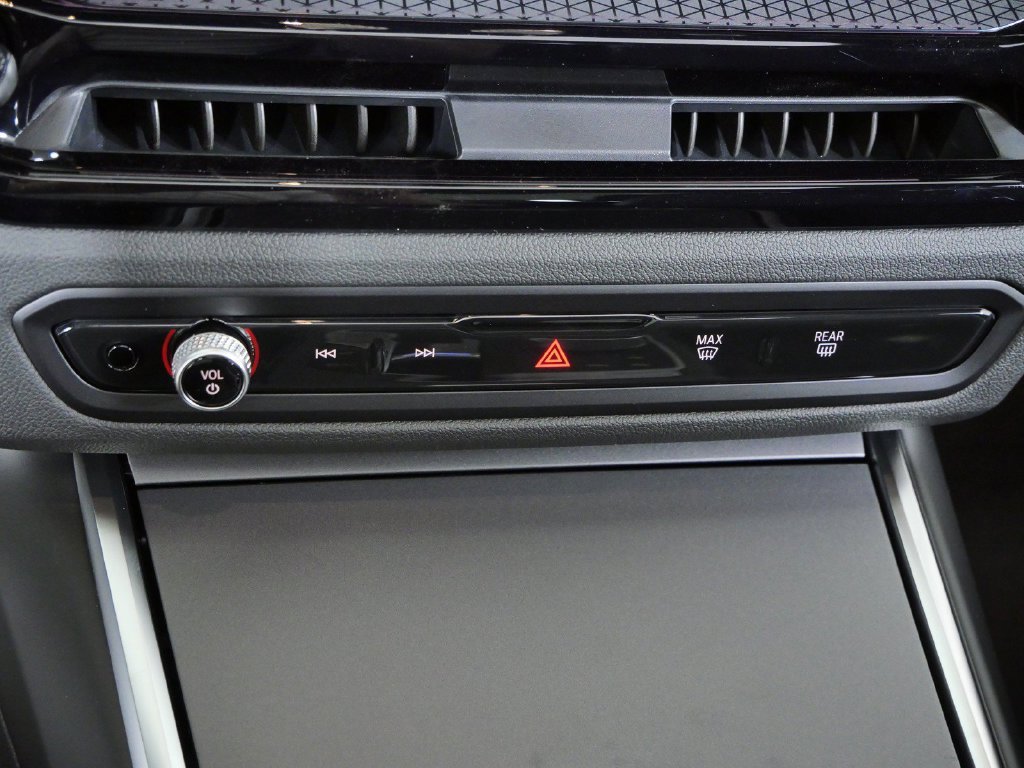New 2026 Black Sapphire Metallic BMW 230i xDrive image 45