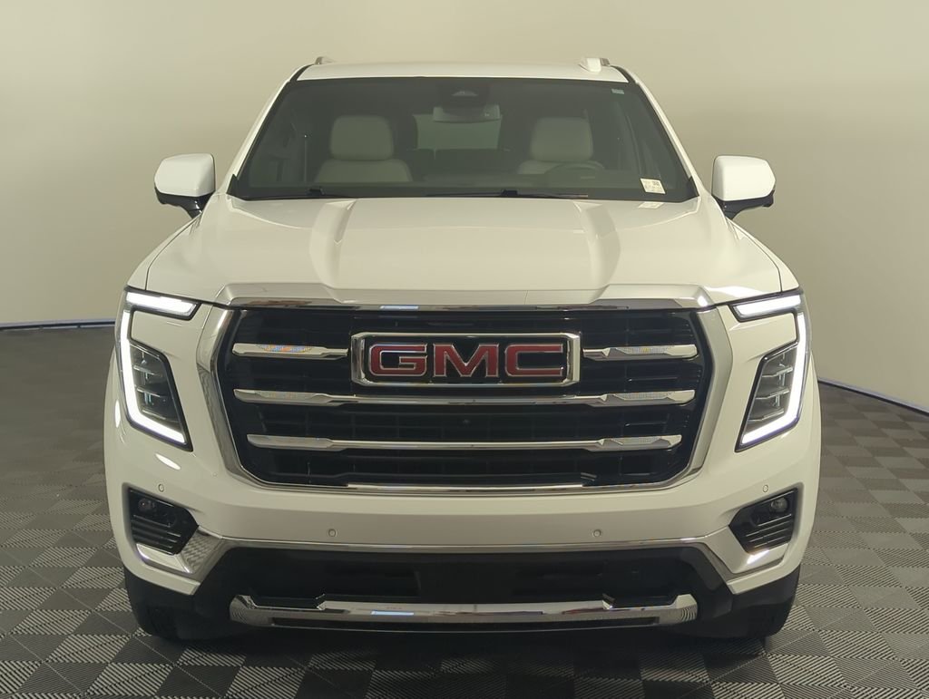Used 2025 White GMC Elevation image 9