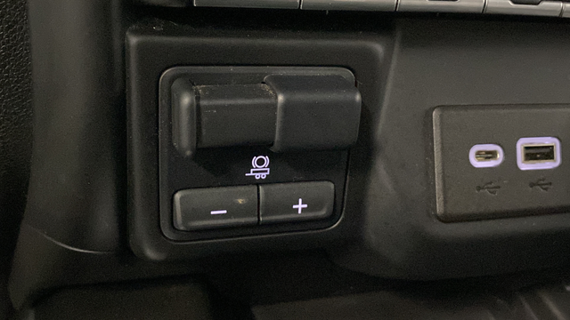 Used 2021 Onyx Black GMC AT4 image 39