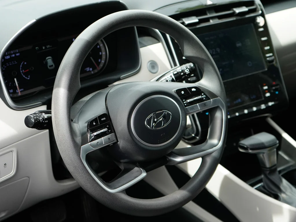 Used 2024 Vapor Blue Metallic Hyundai SEL image 10