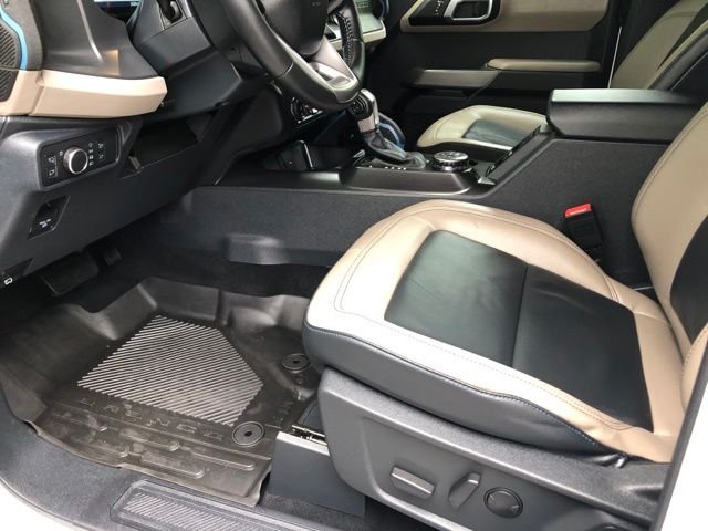 Used 2022 Oxford White Ford Wildtrak image 22