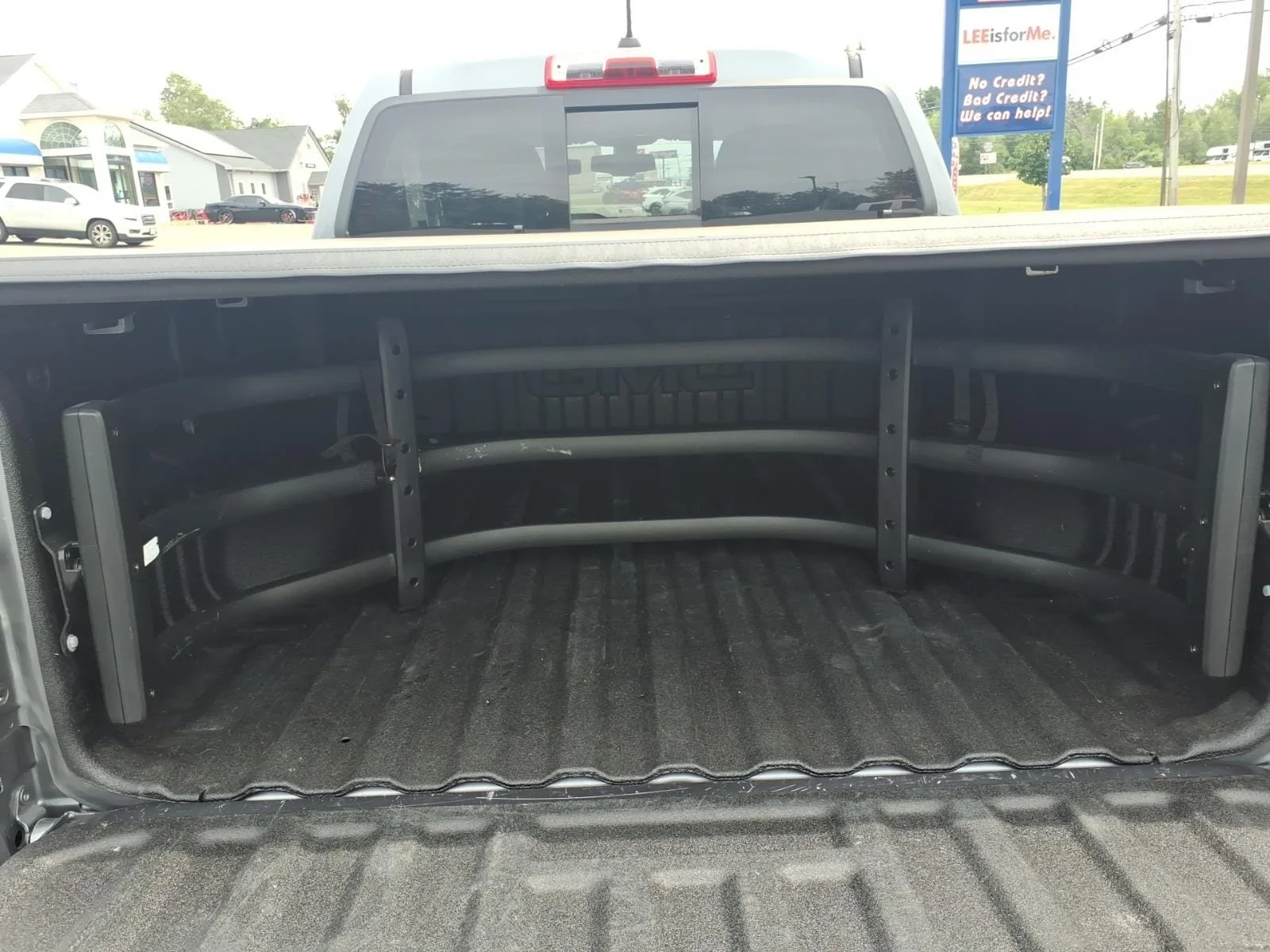 Used 2021 Steel Metallic GMC AT4 w/Cloth image 13