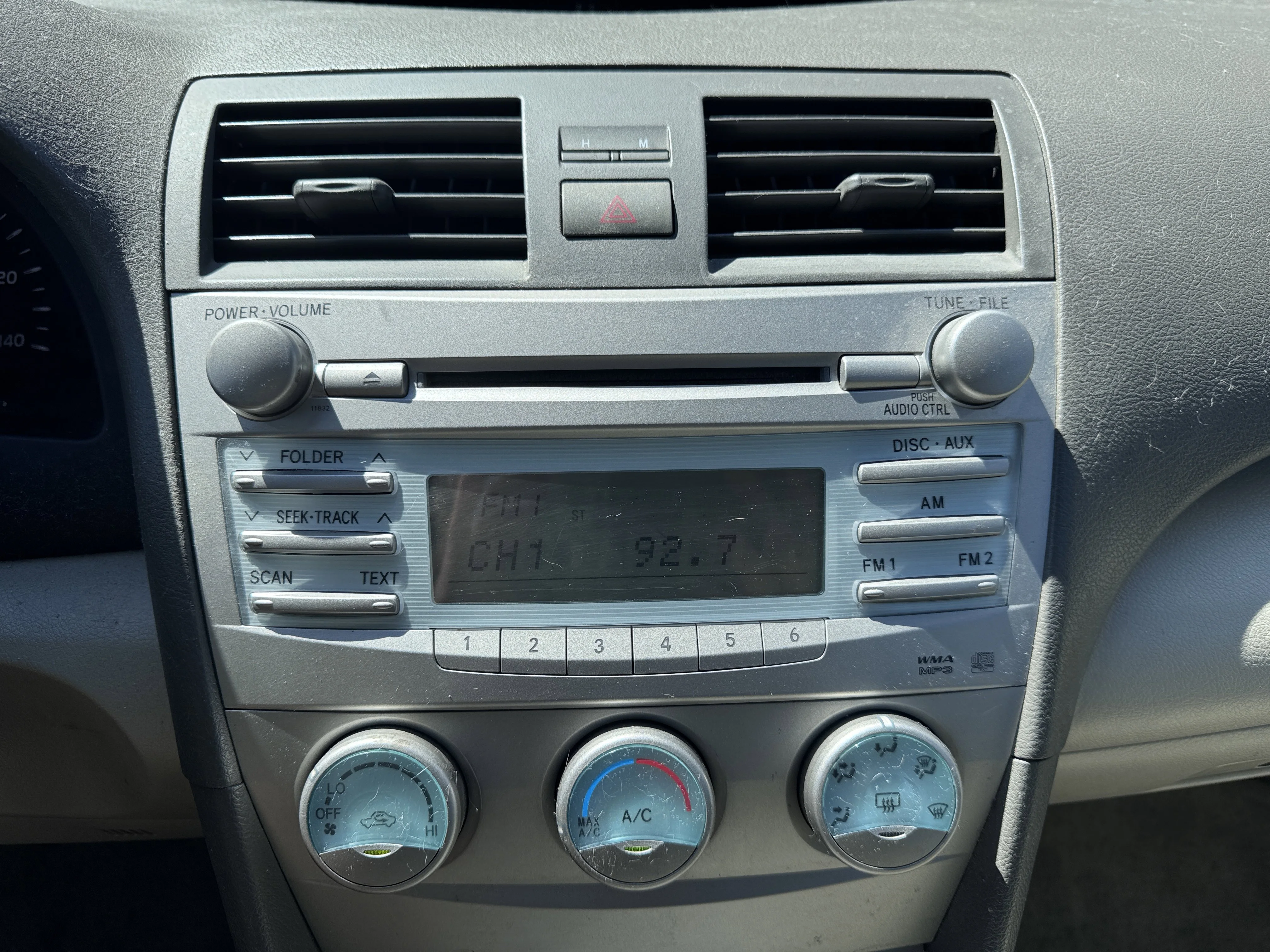 Used 2008  Toyota LE image 25