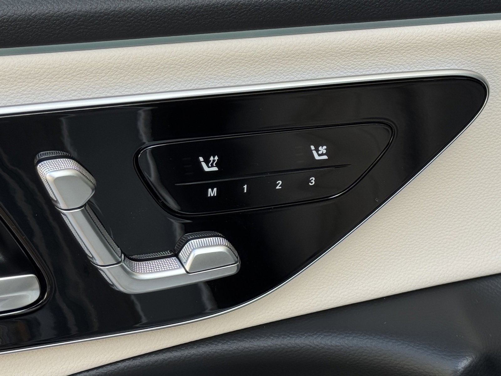 New 2026 Cirrus Silver Metallic Mercedes-Benz E 350 image 36