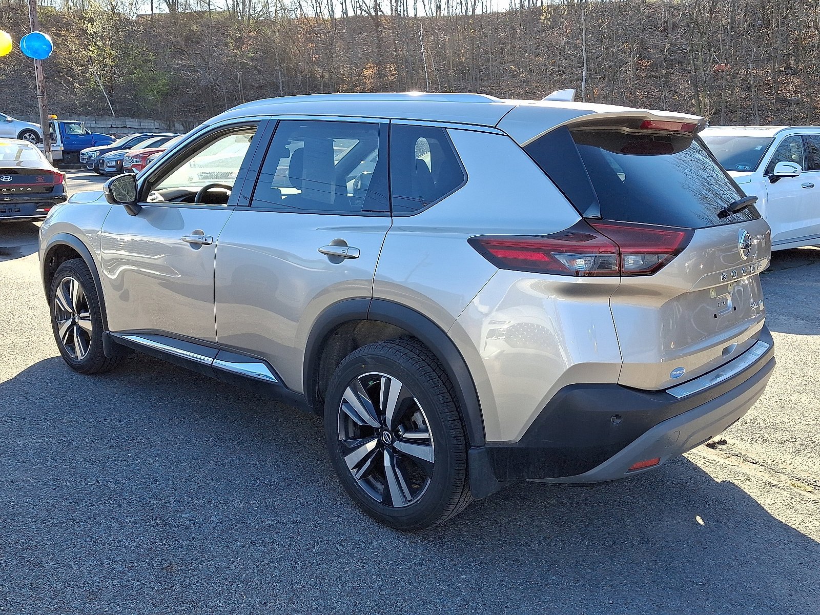 2021 Nissan Rogue SL - Photo 4