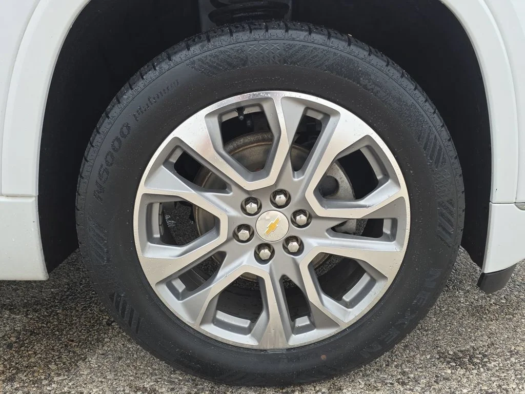 Certified Used 2018 White Chevrolet Premier image 34