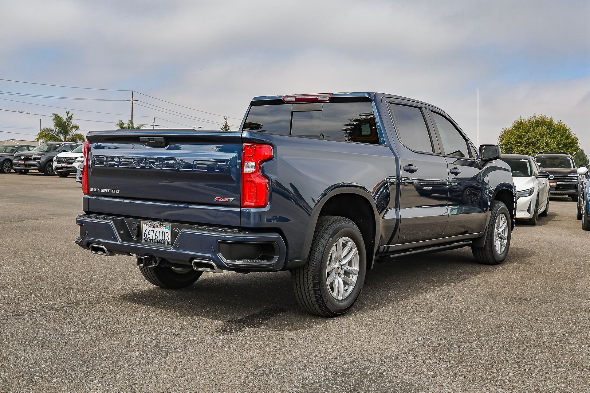 Used 2021 Blue Chevrolet RST image 4
