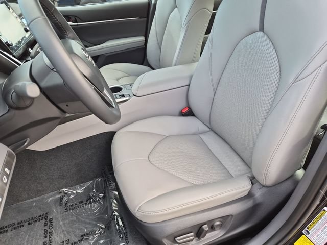 2024 Toyota Camry XLE - Photo 13