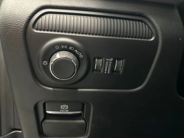 New 2026 Silver Jeep Limited Altitude image 33