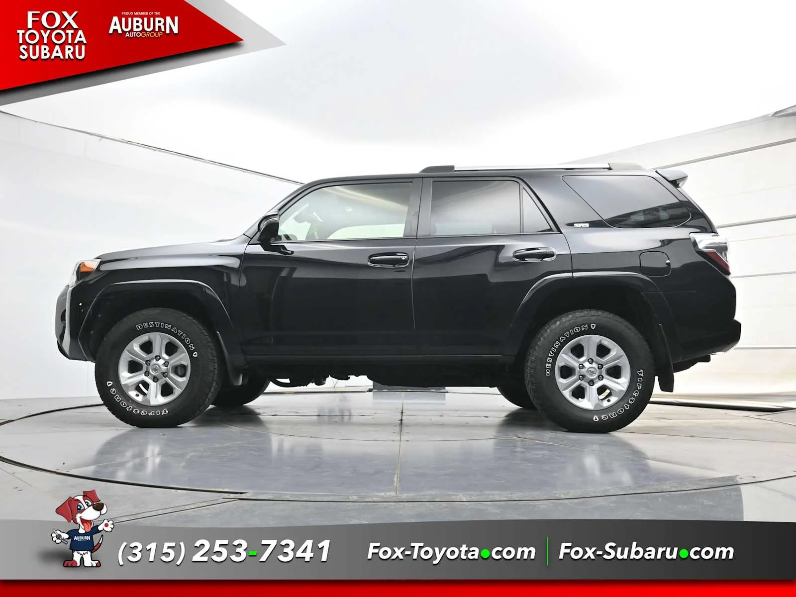 Used 2022 Midnight Black Metallic Toyota SR5 Premium image 27
