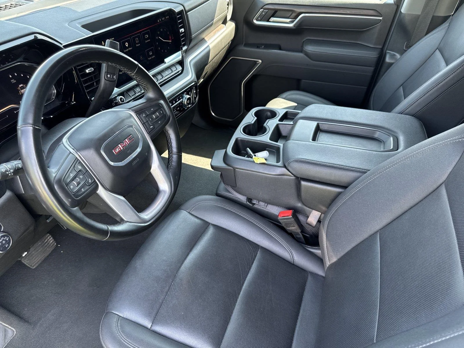 Used 2025 Sterling Metallic GMC SLT image 10