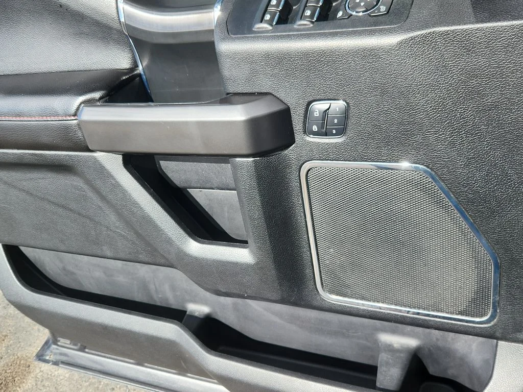 Used 2018 Gray Ford Lariat image 8