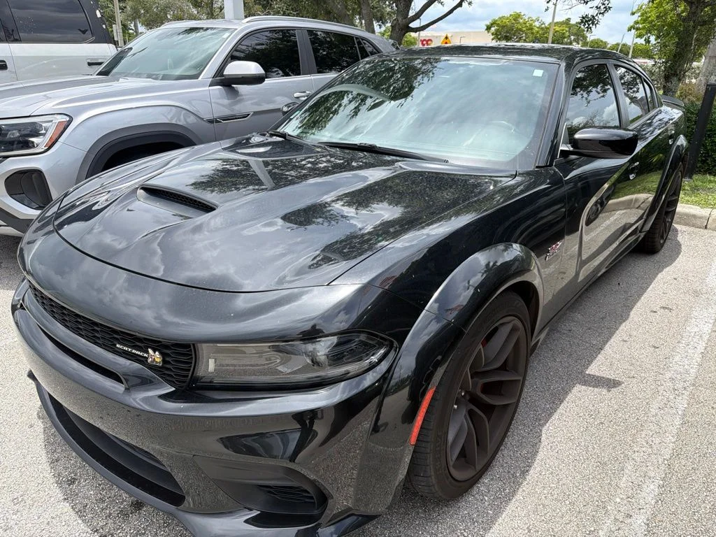 Used 2022 Pitch Black Clearcoat Dodge R/T Scat Pack Widebody image 2