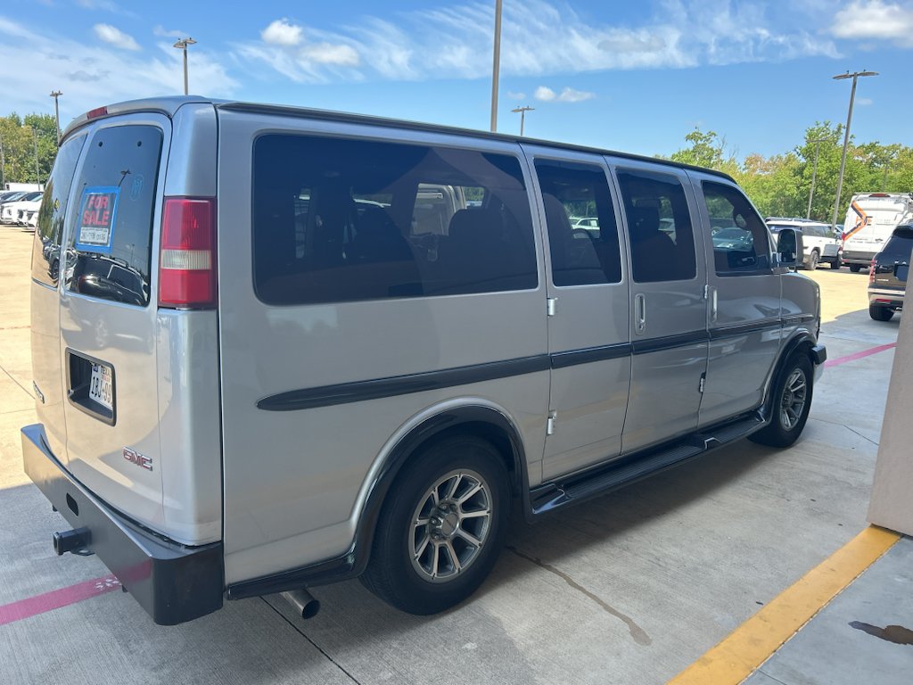 Used 2014 Quicksilver Metallic GMC Upfitter image 5