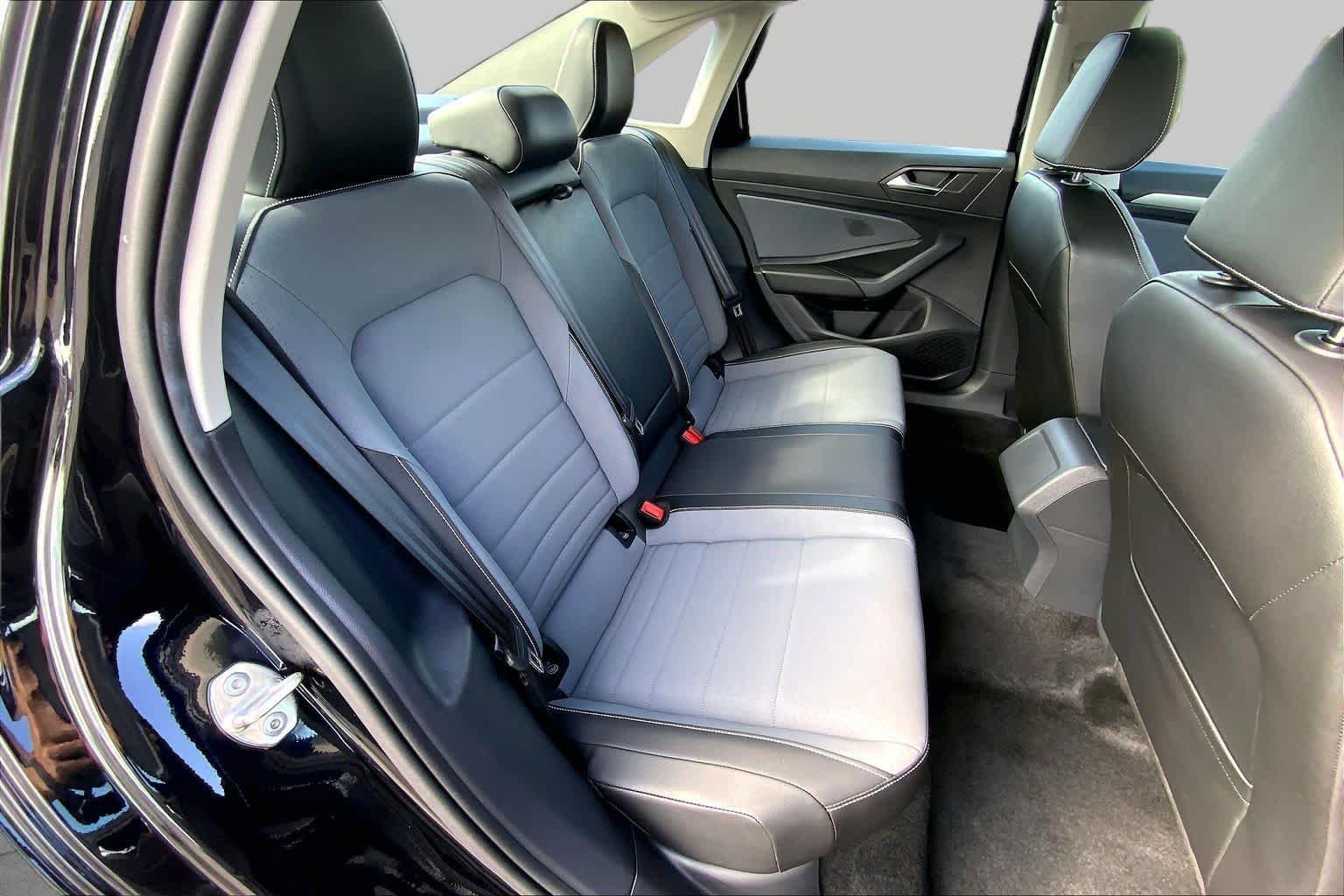 Used 2026 Deep Black Pearl Volkswagen SE image 20
