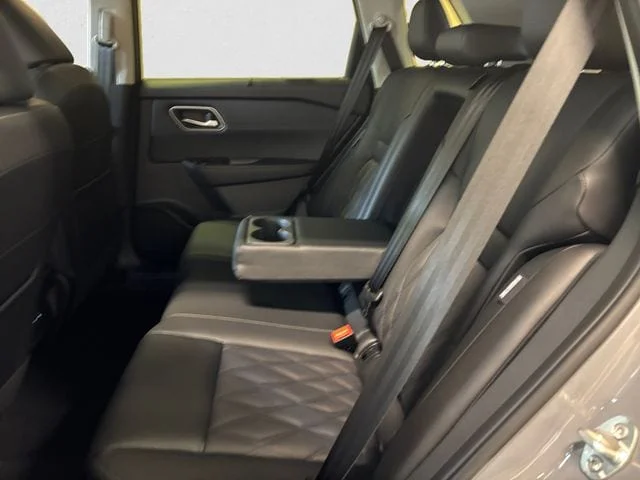 New 2026 Boulder Gray Pearl Super Black Nissan Platinum image 14