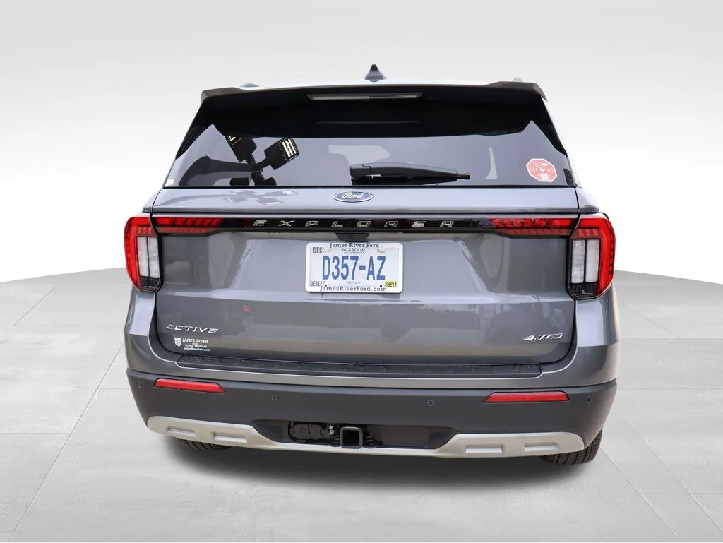 New 2026 Carbonized Gray Metallic Ford Active image 16