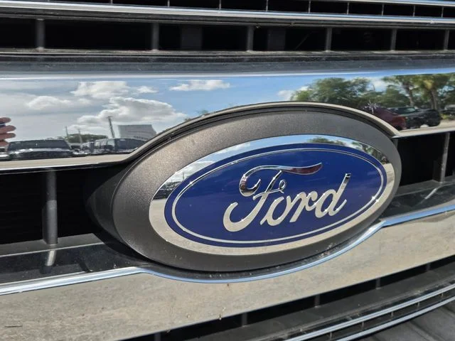 Used 2020 Gray Ford XL image 7