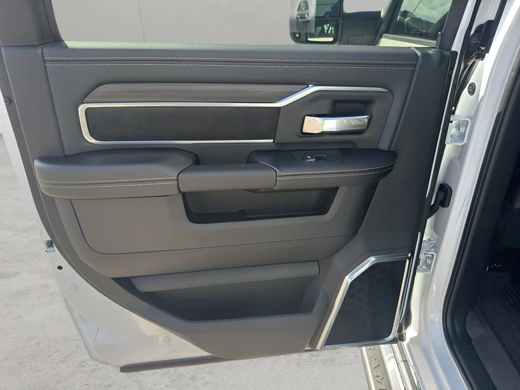 New 2026 Bright White Clear-Coat Exterior Paint RAM Laramie image 16