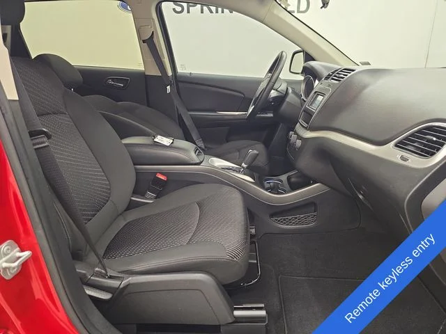 Used 2018 Redline 2 Coat Pearl Dodge SXT image 10