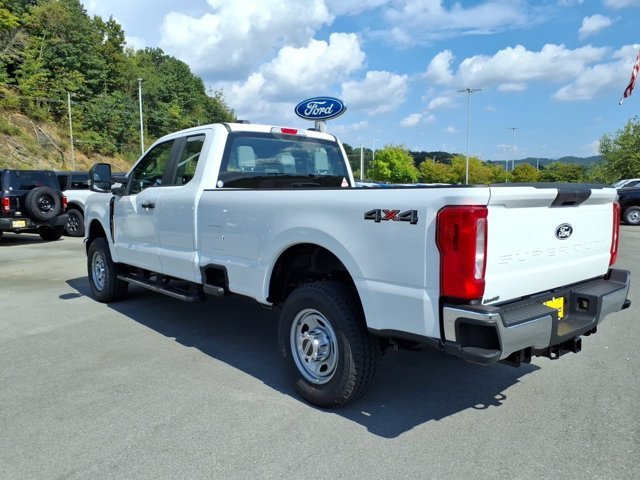 New 2027 White Ford XL image 7