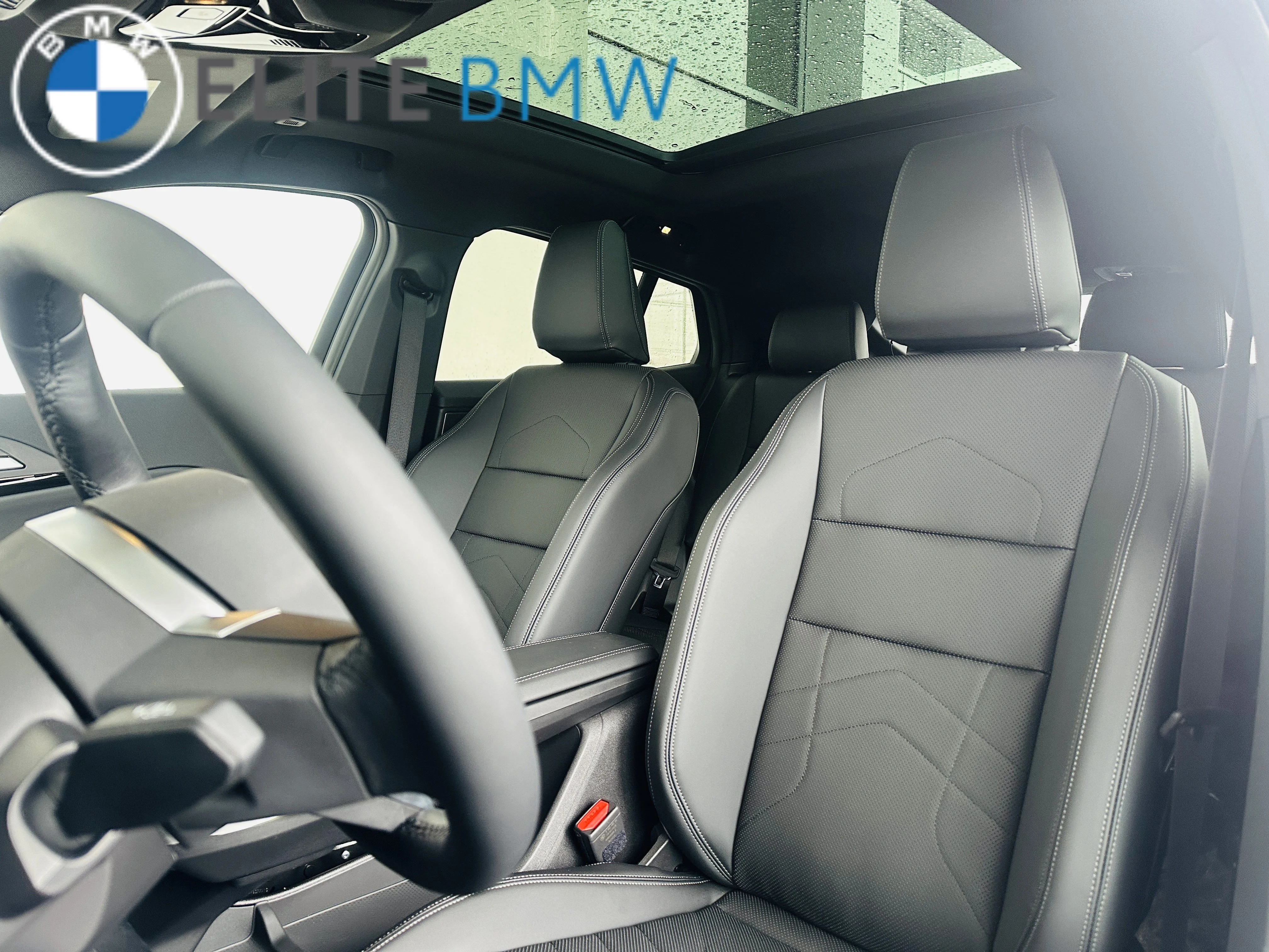 Used 2026 Mineral White Metallic BMW xDrive28i image 5