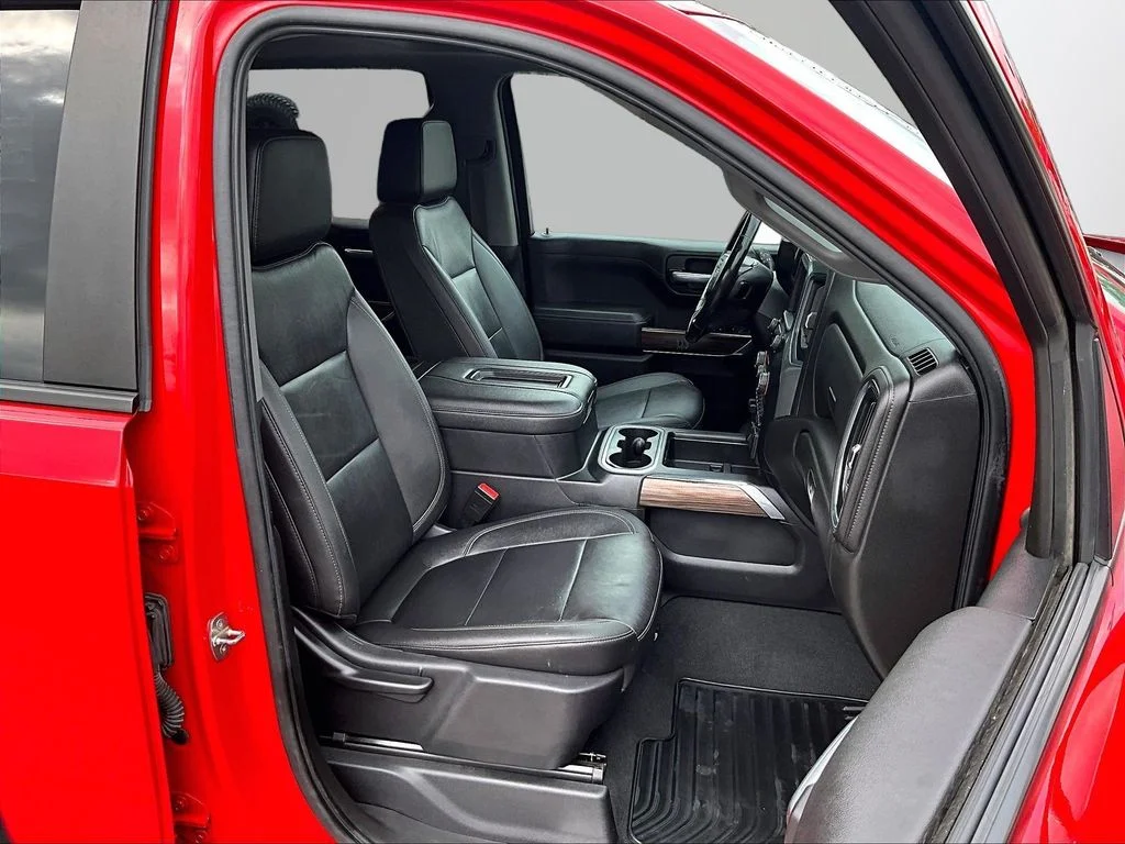 Used 2021 Red Chevrolet RST image 8