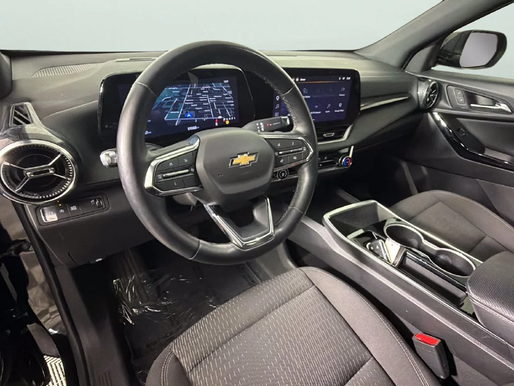 Used 2025 Mosaic Black Metallic Chevrolet LT image 19