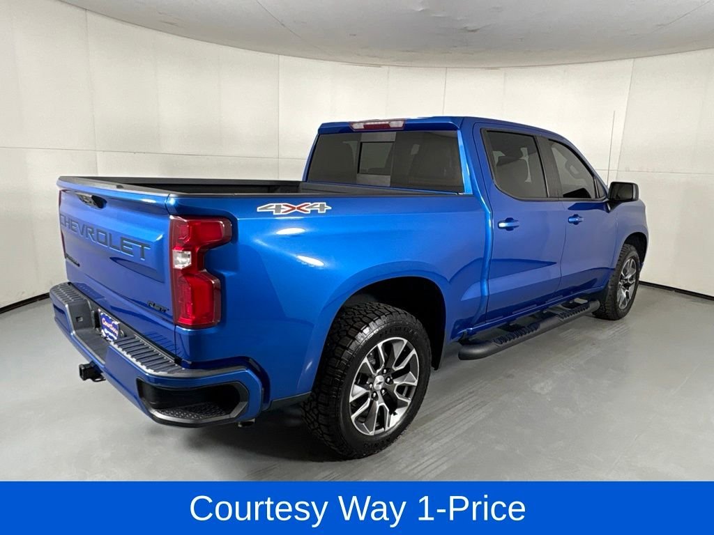 Used 2022 Blue Chevrolet RST image 11