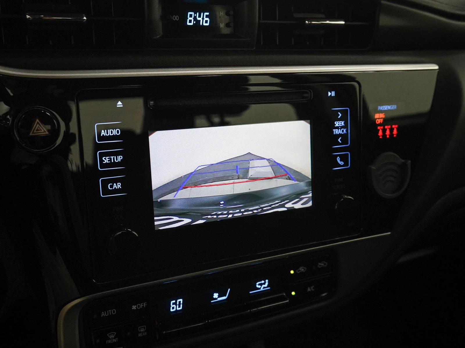 Used 2018  Toyota LE image 20