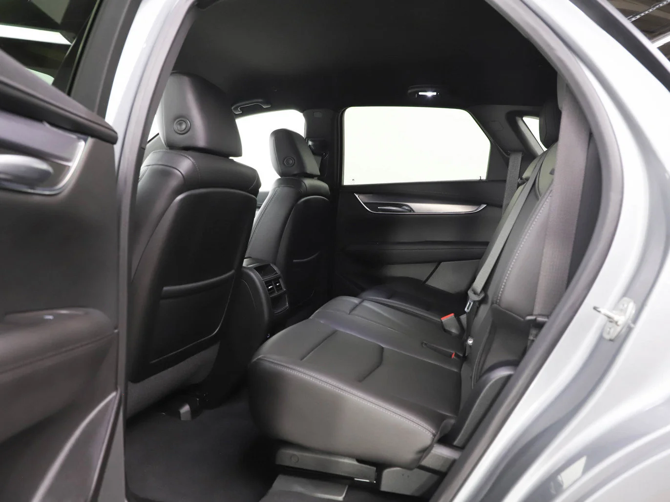 Used 2025 Gray Cadillac Luxury image 20