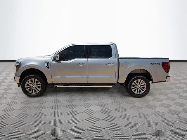 Used 2024 Silver Ford Lariat image 4