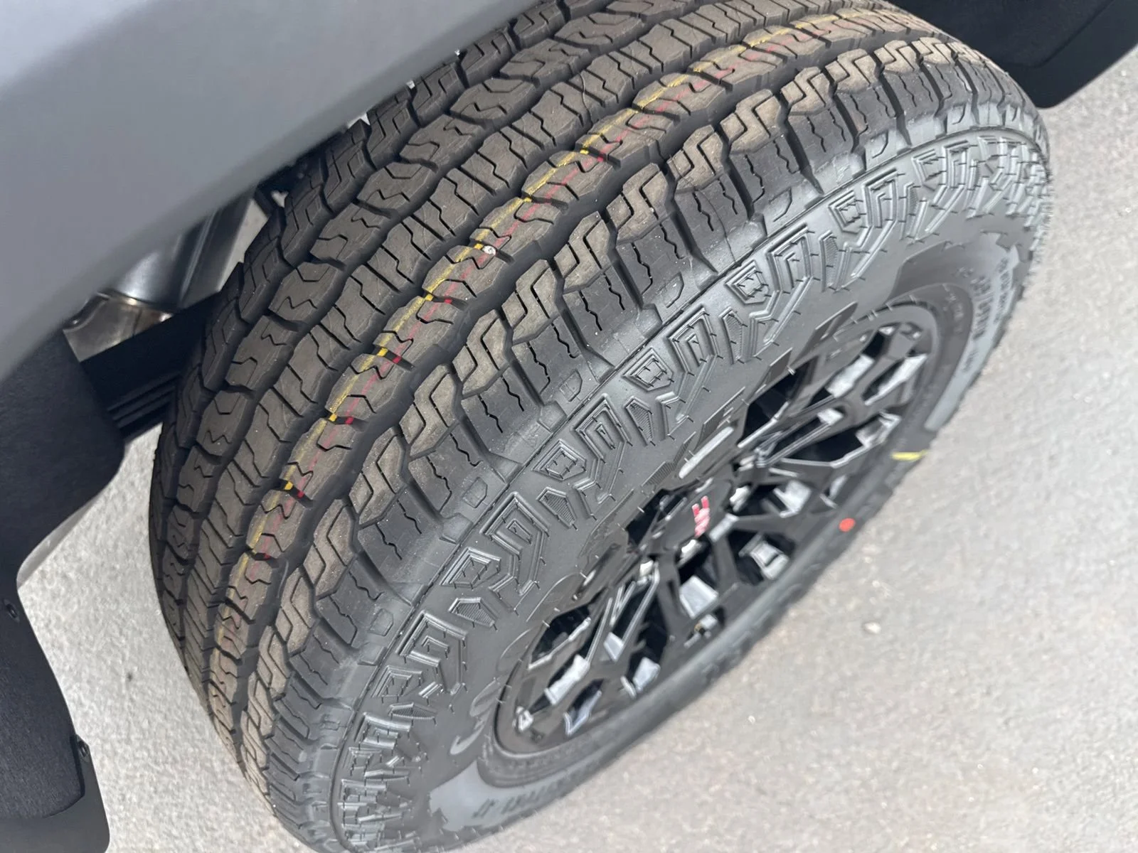 2026 GMC Canyon Elevation - Photo 8