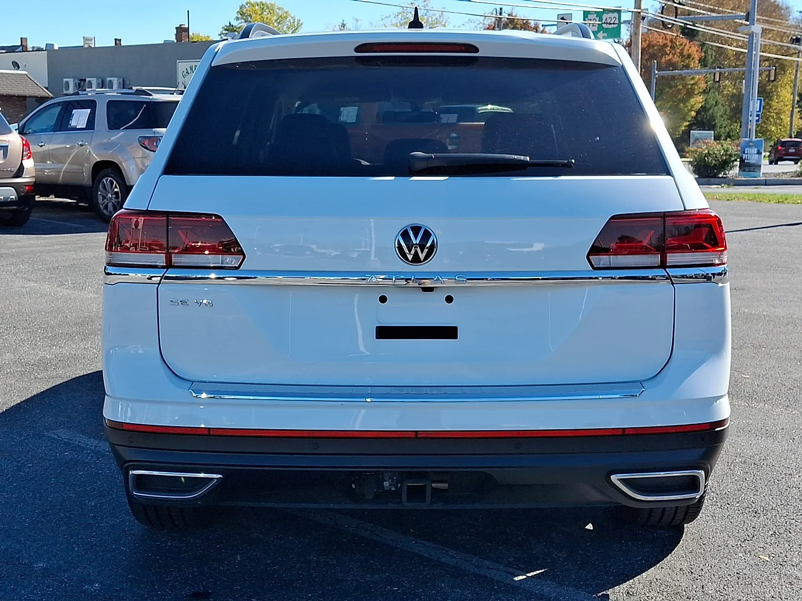 2022 Volkswagen Atlas SE w/Tech - Photo 7