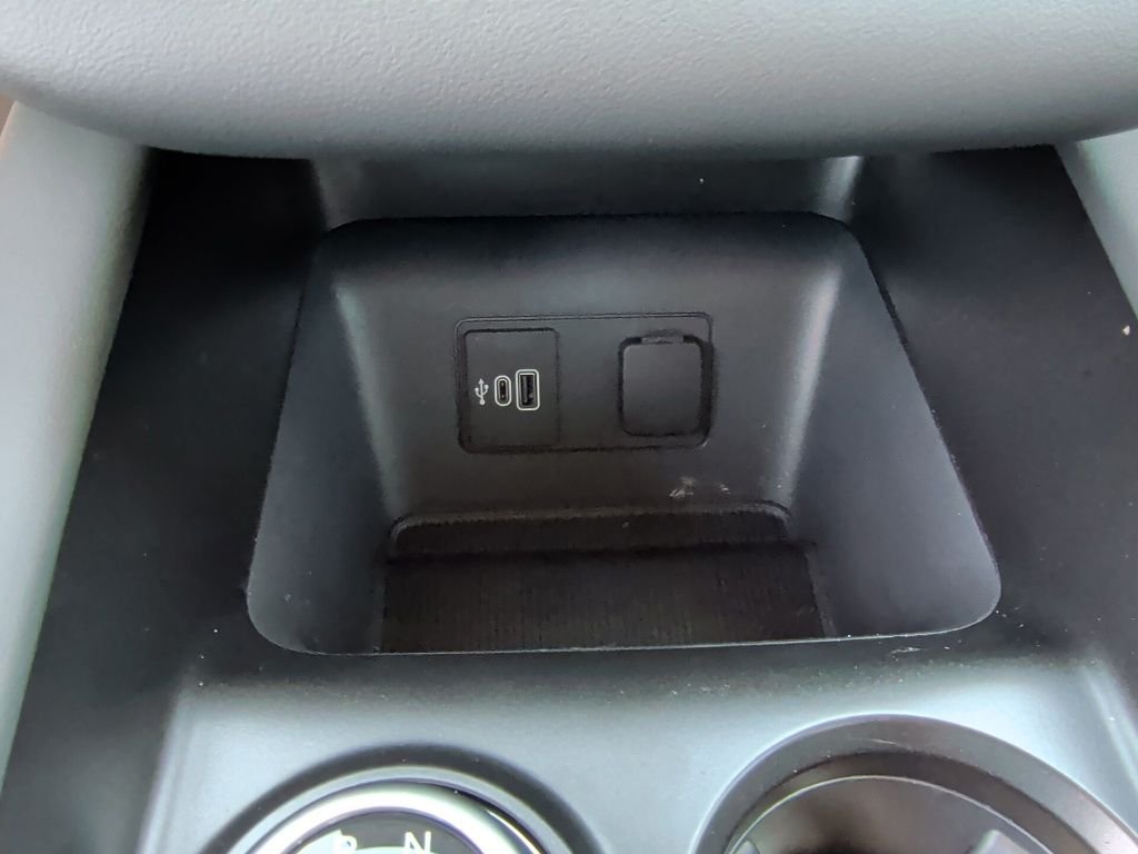 New 2026 Carbonized Gray Metallic Ford Active image 30