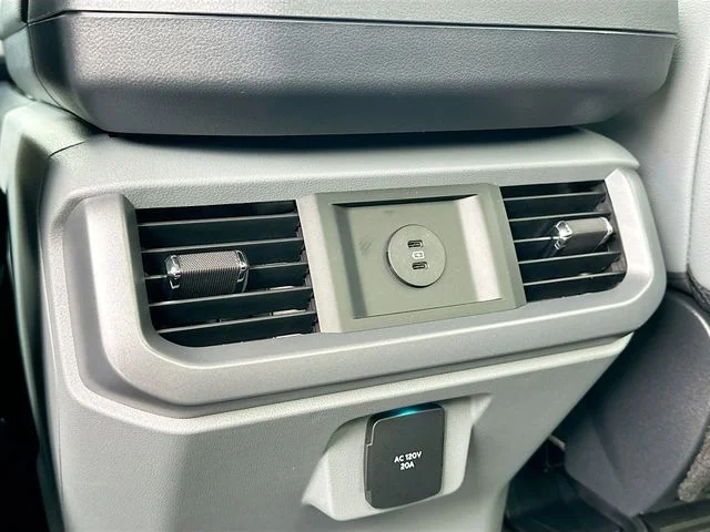 New 2025 Black Metallic Ford Flash image 18